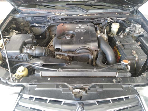 Mitsubishi Sportero 2.5 2011