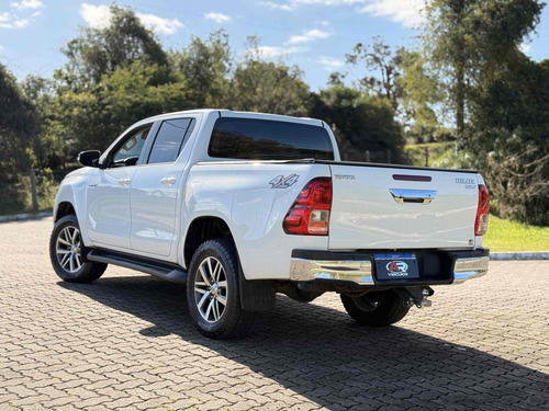 Toyota Hilux 2.8 SRV 4X4 CD 16V DIESEL 4P AUTOMÁTICO