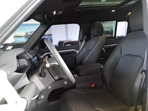 Land Rover Defender 110 X-dynamic S 300ps