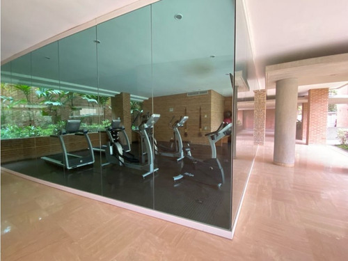 Venta De Apartamento Campo Alegre. 4hab+s/4baños+s/4p