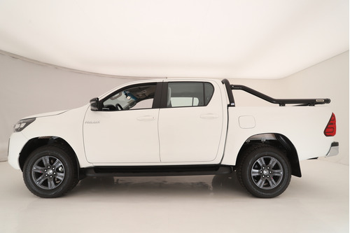 Hilux 2.4 4x2 Sr Cd 6m/t D.r