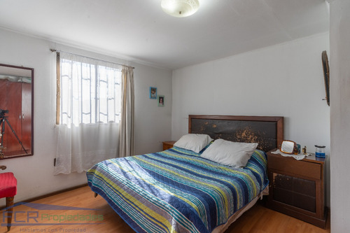 Excelente Casa 3 D 1 B Con Local Comercial Y Estacionamiento
