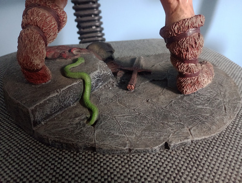 Conan (o Destruidor) Estatueta 27 Cm (Usado)