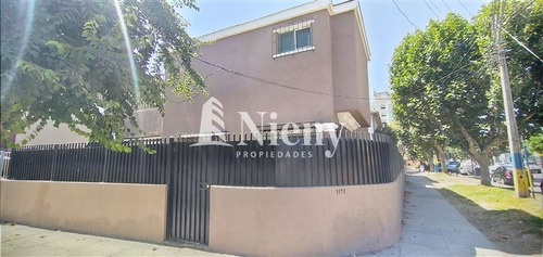 Casa En Arriendo De 6 Dorm. En Viña Del Mar