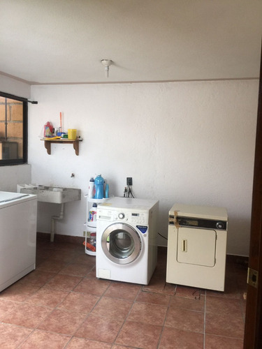 Vendo Casa Amplia, Sala Doble Altura En Juriquilla