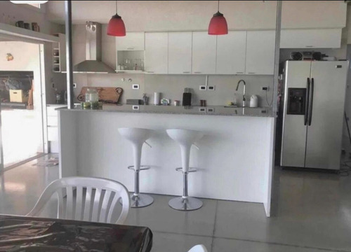Alquiler Casa 3 Dormitorios La Alameda Con Cochera