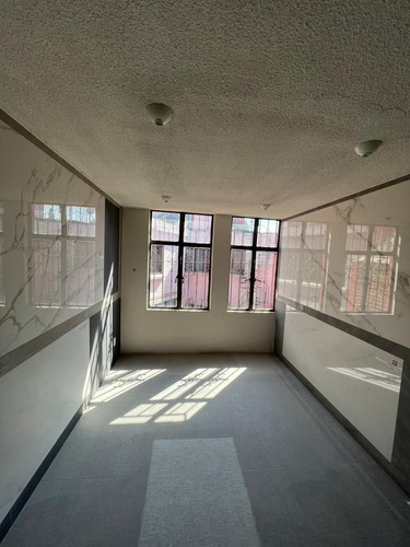Casa Con Uso De Suelo Comercial De 290m2 En División Del Norte