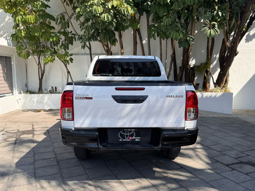 Toyota Hilux 2024