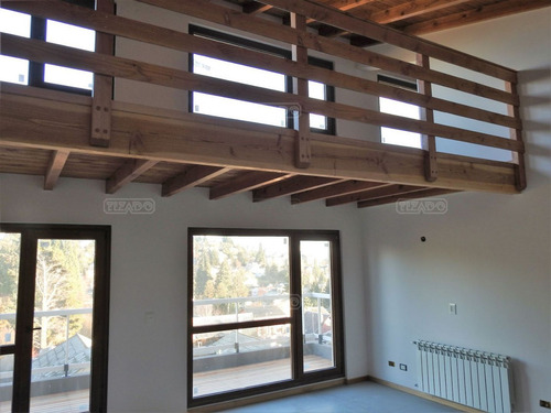 Departamento En Venta Ubicado En Centro De Bariloche, Bariloche