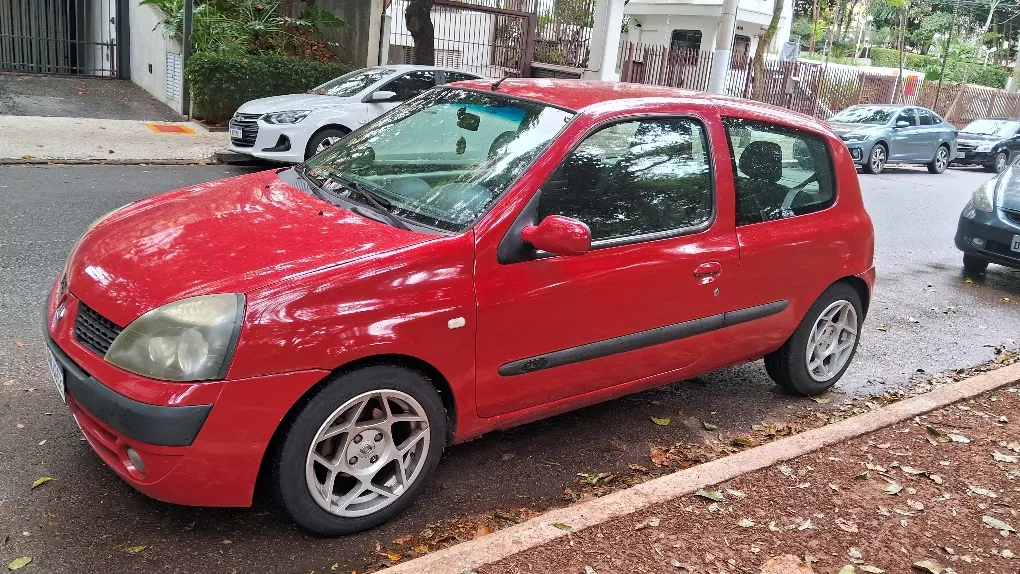 Renault Clio 1.0 16v Dynamique 3p