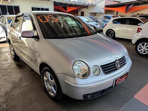 Imagem 2 de 12 de Volkswagen Polo Sedan 1.6 Mi Evidence 8v 2005