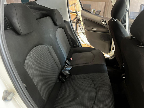 Peugeot 207 1.4 Xr Flex 5p