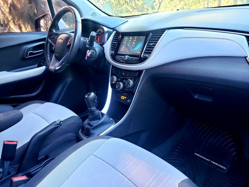 Imagen 12 de 15 de Chevrolet Tracker 1.8 Ltz