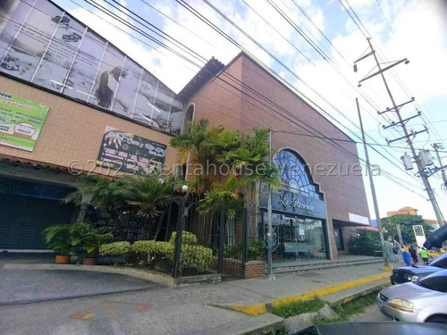 Local Comercial En Venta En Guatire 24-16170