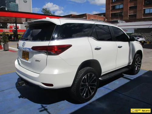 Toyota Fortuner Srv 4x2 2700cc At Aa