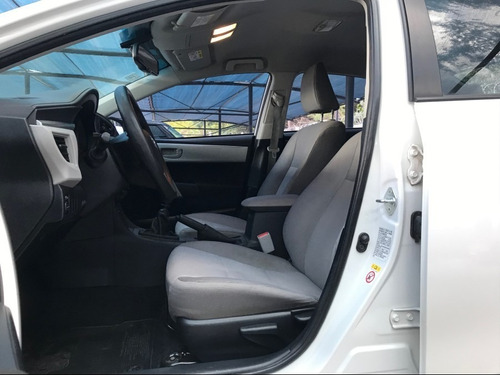 Toyota Corolla Xei 1.8 Mt6 2016 Blanco - Tute Cars Fernando