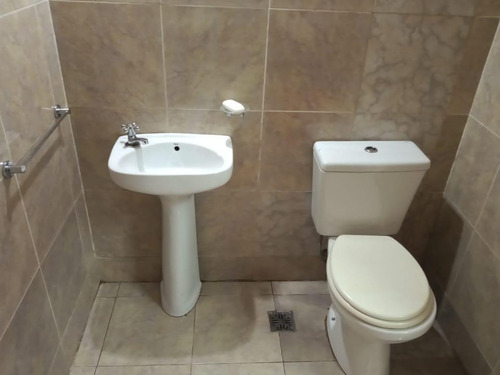 Imagen 8 de 13 de Local De 39m² Aprox. Muy Buen Estado En Ramos Mejia