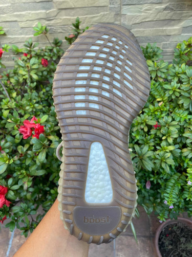 Imagem 8 de 10 de Yeezy 350 V2 Sand Taupe Original