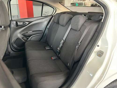 Fiat Cronos 1.8 Drive 16v Flex Aut. 4p
