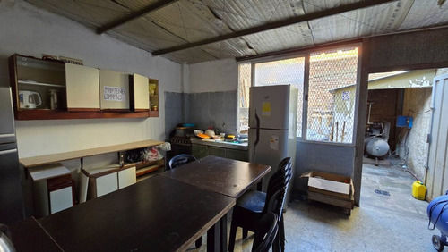 Venta Galpon, Deposito Wilde
