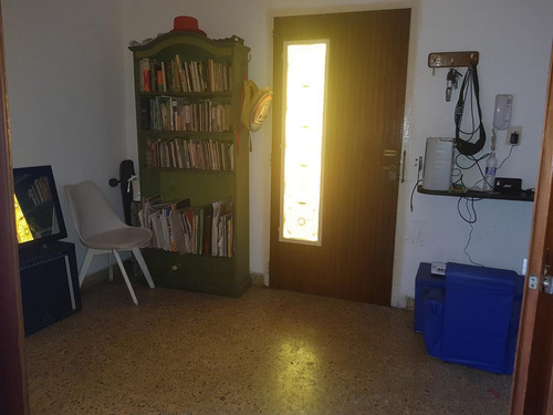 Imagen 2 de 21 de Casa Con Amplia Terraza Y Garage