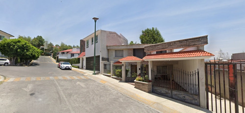 Casa En Venta De Dos Niveles Ubicada Colonia Las Arboledas DeLG Cdad Lopez Mateos
