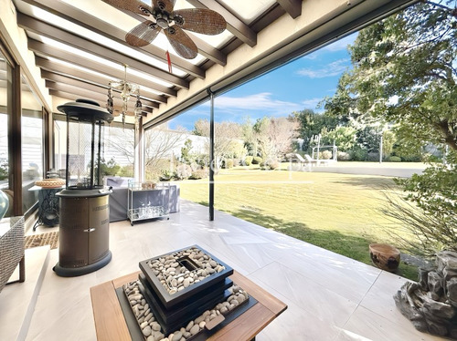 Colegio Craighouse - Condominio Los Bravos
