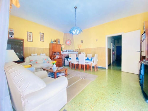 Imagen 4 de 13 de Chalet En Venta Cond En Castelar Sur