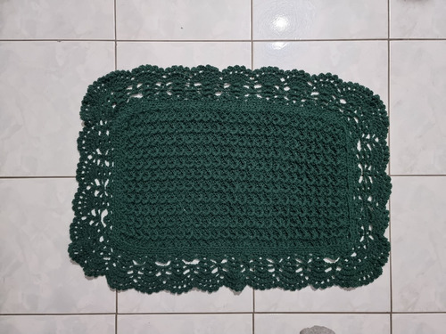 Imagem 1 de 1 de Tapete Artesanal 3d Em Crochê (pequeno)