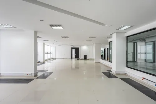 Edificio En Arriendo/venta En Chico Norte. Cod A1094082