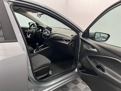 Chevrolet Onix plus 1.0 Lt 4p