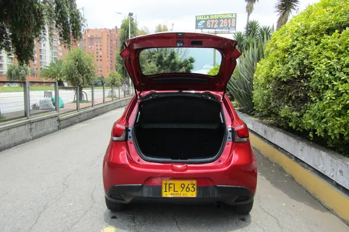 Mazda 2 1.5 Touring Mt
