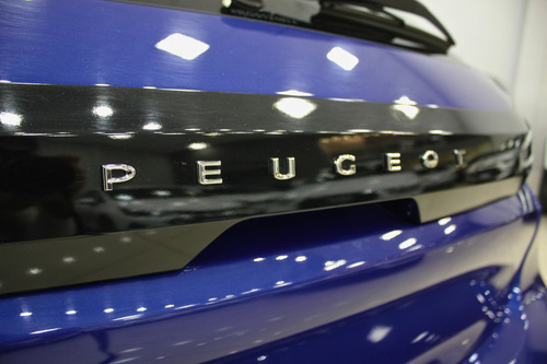 Peugeot 208 1.6 Feline Tiptronic