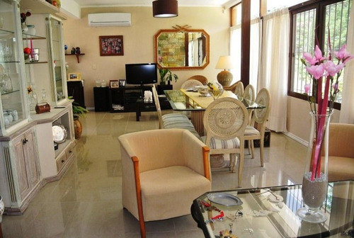 Casa En Venta De 3 Dormitorios En San Rafael