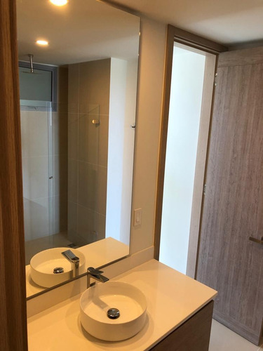 Imagen 5 de 12 de Venta De Apartamento En Morros Eco.