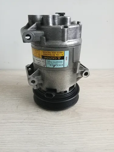 Compresor De A.a. Renault Megane Original Delphi. (Usado)
