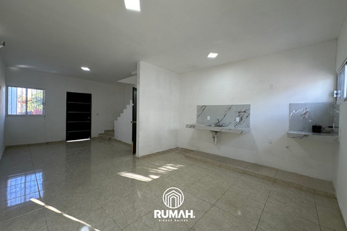 Casa En Venta En Col. Flores Magón