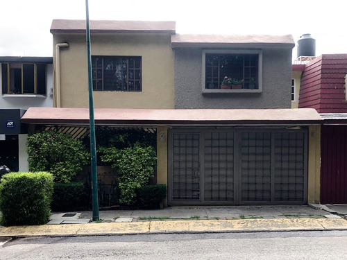 Casa En Venta. Fracc. Las Alamedas.