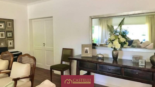 Casa De 5 Dormitorios En Venta Ayres De Pilar