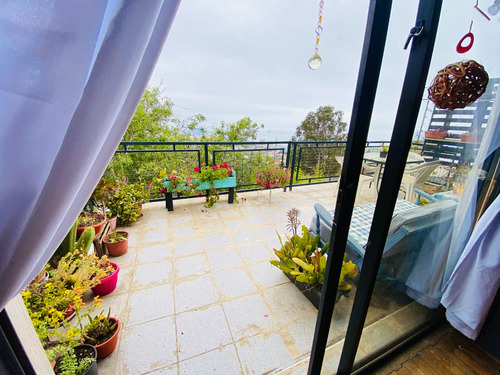 Hermosa Casa Con Vista Al Mar En Valparaiso