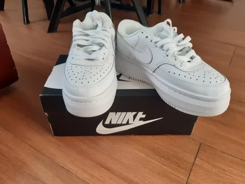 Tenis nike triple a hotsell