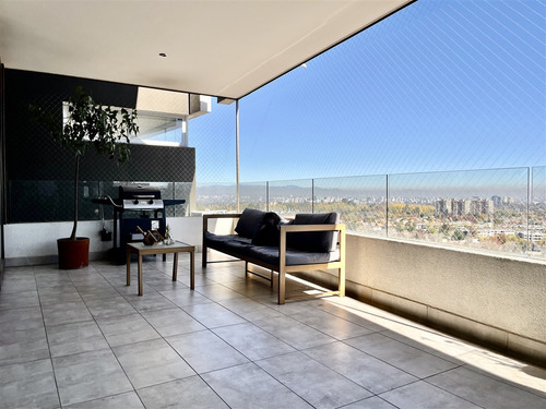 Departamento En Arriendo De 2 Dorm. En Las Condes