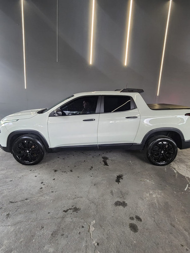 Fiat Toro 1.3 Freedom 16v Turbo Flex 4x2 Aut. 4p