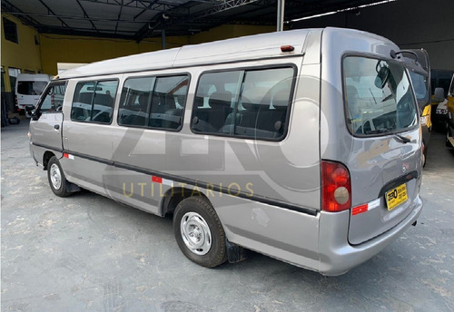 H-100 16 Lugares Escolar 2003