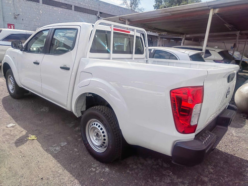 Nissan Frontier 2.5 Se Dc 4X2 Mt