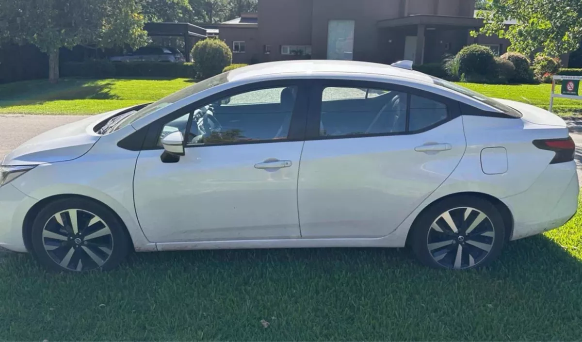 Nissan Versa 1.6 Exclusive At