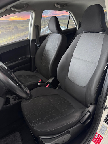 Kia Picanto EX 1,0 MT