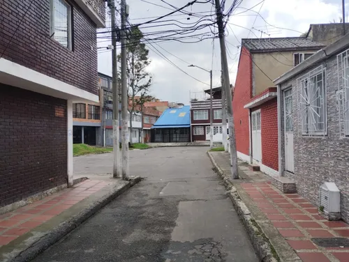 ¡excelente Inversión! Casa Rentable Con 4 Apartamentos Independientes En Quirigua