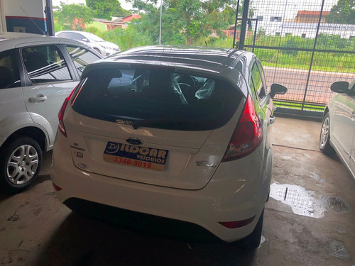 Imagem 3 de 6 de Ford Fiesta 1.6 16v Se Flex Powershift 5p