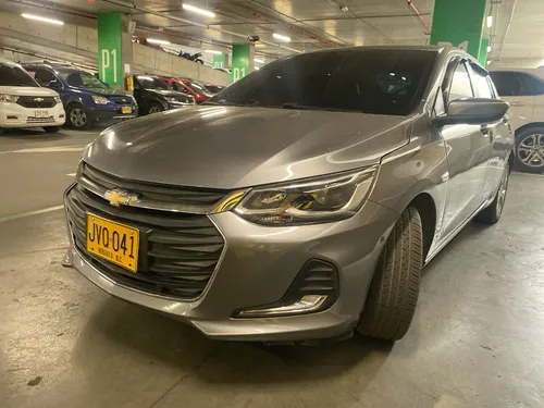 Chevrolet Onix 1.0T Premier Sedan At